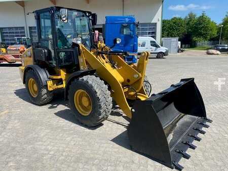 Kolové nakladače 2023 Caterpillar 908-14A 40 km/h MIETE / RENTAL (12002095) (6)
