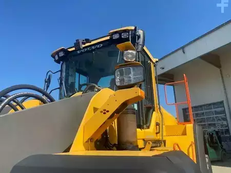 Kolové nakladače 2022 Volvo L 180 H LongBoom (12005877) (12)