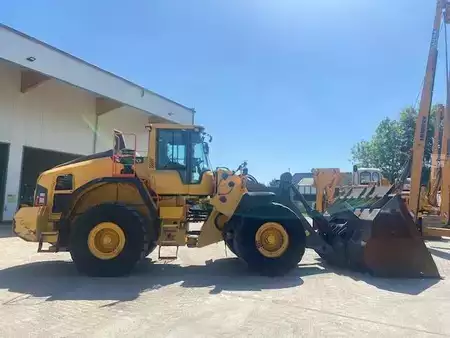 Kolové nakladače 2022 Volvo L 180 H LongBoom (12005877) (5)