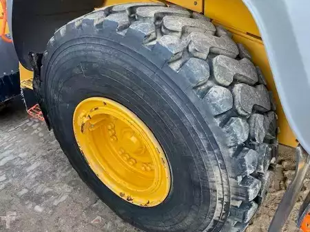 Chargeuse sur pneus 2019 Volvo L 120 H MIETE / RENTAL (12001008) (18)