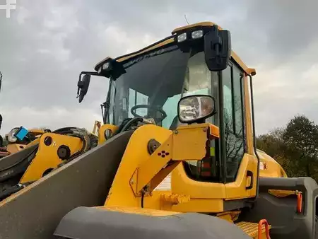 Chargeuse sur pneus 2019 Volvo L 120 H MIETE / RENTAL (12001008) (8)