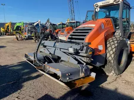 Sestavy válců 2019 Hamm H13i mit Verdichterplatten + HCQ (12001224) (4)