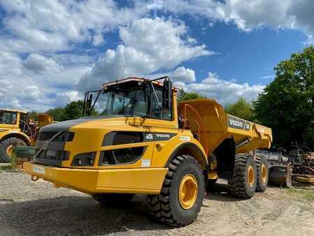 Zalomené klouby-dampry  2019 Volvo A 25 G MIETE / RENTAL (12001036) (1)