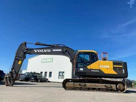 Rupsgraafmachines 2019 Volvo EC 220 E L Miete / RENTAL (12001050) (1)
