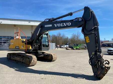 Rupsgraafmachines 2019 Volvo EC 220 E L Miete / RENTAL (12001050) (6)