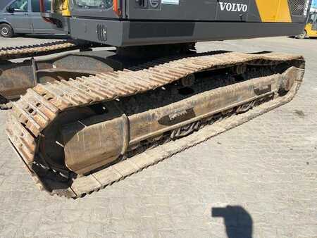Rupsgraafmachines 2019 Volvo EC 220 E L Miete / RENTAL (12001050) (9)