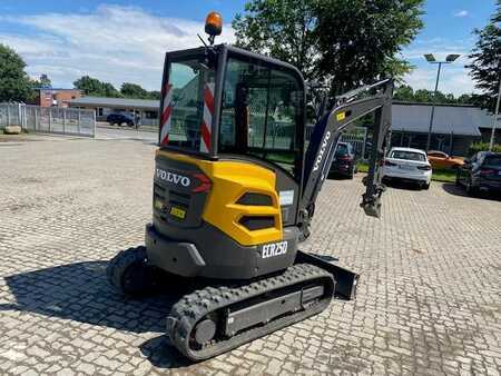 mini escavadeira 2022 Volvo ECR 25 D MIETE / RENTAL (12001832) (4)