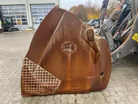 Påbygningsaggregater 0 Kaiser (5256) ca. 3.6 cbm gebr. Hochkippschaufel / bucket (10)