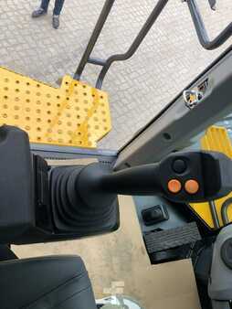 Hjullastare 2023 John Deere 744 P MIETE / RENTAL (12002126) (18)