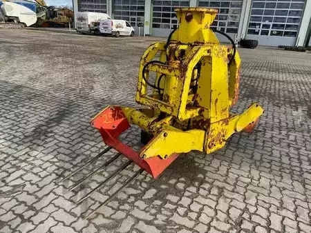Vedlegg 1985 [div] EBS Greifer mit Zinken (99002565) (1)