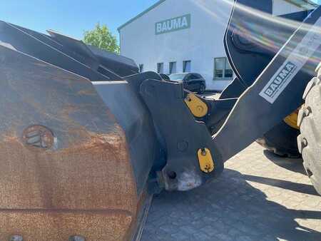 Pyöräkuormaajat 2023 John Deere 744 P MIETE / RENTAL (12002124) (12)