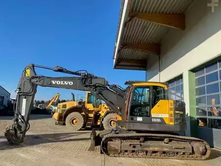 Excavadoras de cadenas 2019 Volvo ECR 235 E L MIETE / RENTAL (12001016) (1)
