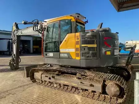 Excavadoras de cadenas 2019 Volvo ECR 235 E L MIETE / RENTAL (12001016) (2)