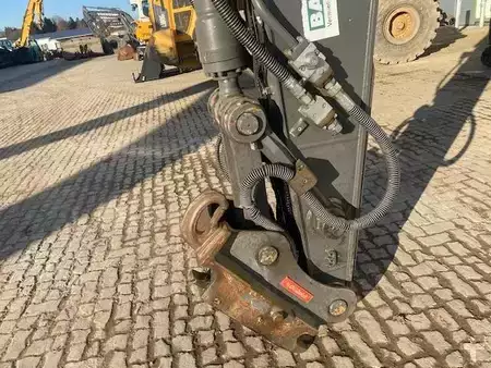 Excavadoras de cadenas 2019 Volvo ECR 235 E L MIETE / RENTAL (12001016) (9)