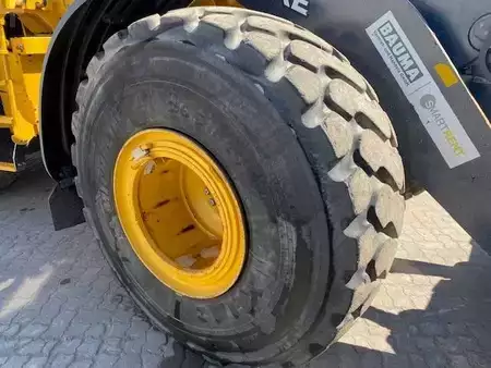 Ładowarki kołowe 2023 John Deere 744 P MIETE / RENTAL (12002125) (18)