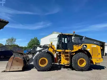 Ładowarki kołowe 2023 John Deere 744 P MIETE / RENTAL (12002125) (2)