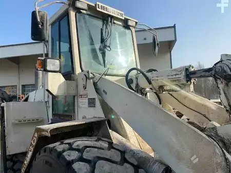 Kerekes rakodó 1997 Liebherr L 531 (12005664) (19)