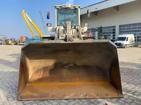 Kerekes rakodó 1997 Liebherr L 531 (12005664) (8)