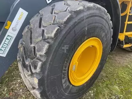 Ładowarki kołowe 2023 John Deere 744 P MIETE / RENTAL (12002126) (18)