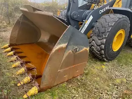 Ładowarki kołowe 2023 John Deere 744 P MIETE / RENTAL (12002126) (3)