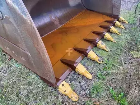 Ładowarki kołowe 2023 John Deere 744 P MIETE / RENTAL (12002126) (8)