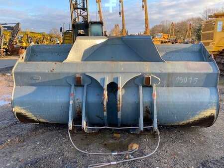 Chargeuse sur pneus 0 Liebherr (1884) L 586 Schaufel / bucket (2)