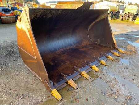 Chargeuse sur pneus 0 Liebherr (1884) L 586 Schaufel / bucket (6)