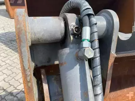 Acessórios 2016 Seiler (2654) 2.5 cbm Seiler Schaufel / bucket (14)