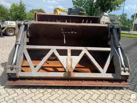 Acessórios 2016 Seiler (2654) 2.5 cbm Seiler Schaufel / bucket (6)