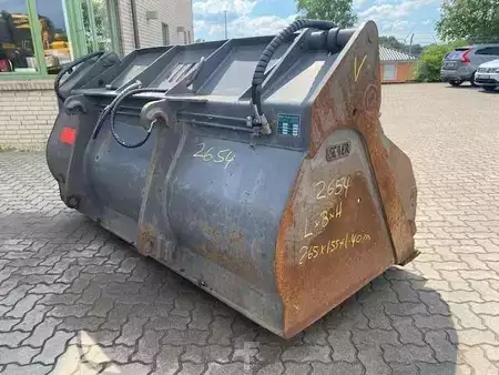 Acessórios 2016 Seiler (2654) 2.5 cbm Seiler Schaufel / bucket (8)