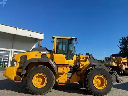 Kolové nakladače 2024 Volvo L 120 H  A/C, BSS, ZSA, 3. Kreis, SW, OptiShift (5)