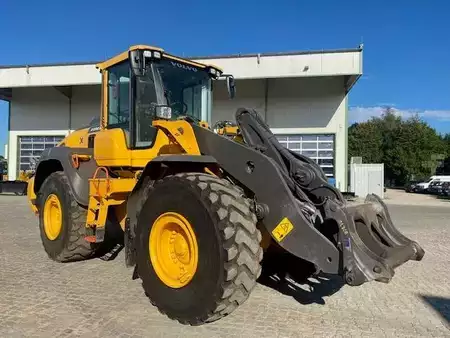 Kolové nakladače 2024 Volvo L 120 H  A/C, BSS, ZSA, 3. Kreis, SW, OptiShift (6)