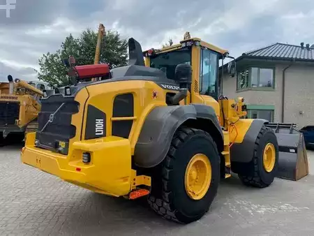 Kolové nakladače 2023 Volvo L 110 H (12005912) (5)