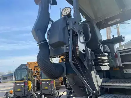 Radfertiger 2022 VÖGELE Super 1300-3i MIETE / RENTAL (12001899) (16)