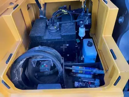 Rupsgraafmachines 2019 Volvo EC 250 E NL MIETE / RENTAL (12001054) (14)