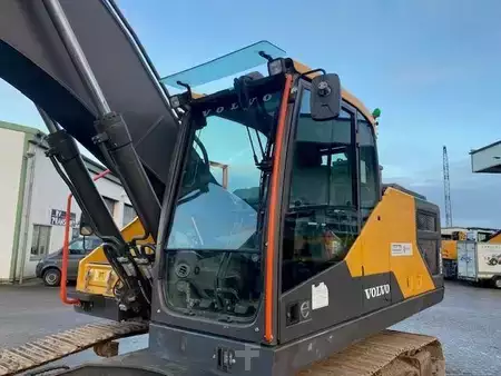 Rupsgraafmachines 2019 Volvo EC 250 E NL MIETE / RENTAL (12001054) (9)