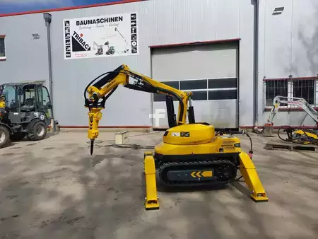 Ostatní 2025 Brokk B110 (2)