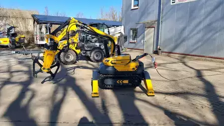 Autres 2026 Brokk B130+ (11)