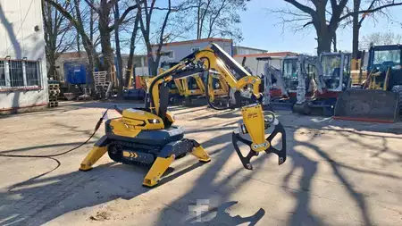 Autres 2026 Brokk B130+ (6)