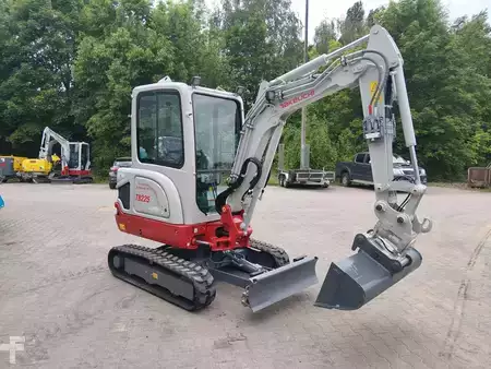 Mini kotrógép 2026 Takeuchi TB225 (10)