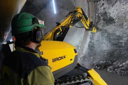 Miscelaneo 2018 Brokk B500 (3)