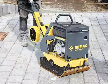 Zagęszczarki płytowe 2026 BOMAG BPR25/50D (2)