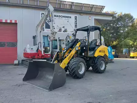 Ładowarki kołowe 2024 Gehl AL330 (4)