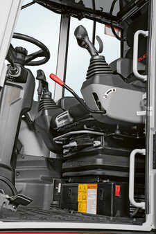 Mobilní bagry 2025 Takeuchi TB370W (7)