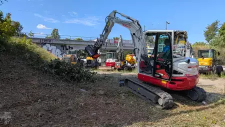 Mini tracto-pelle 2026 Takeuchi TB260 (7)