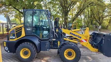 Kolové nakladače 2022 Komatsu WA80M-8 (13)