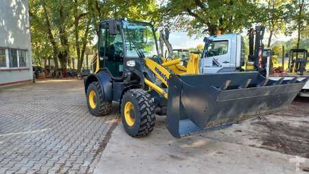 Kolové nakladače 2022 Komatsu WA80M-8 (14)