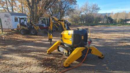 Ostatní 2020 Brokk B200 (10)