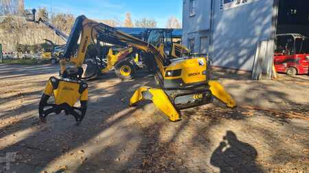 Ostatní 2020 Brokk B200 (4)