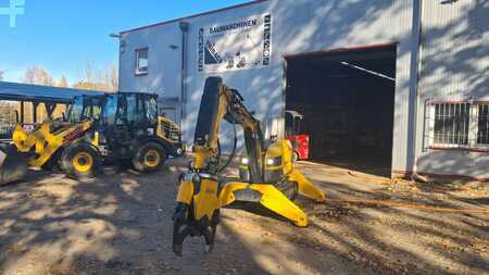 Ostatní 2020 Brokk B200 (5)